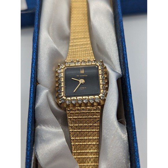Vintage Women's DeCesare Italian 17 Jewels Wind Up Watch Gold Plate Runs Great - Picture 2 of 8